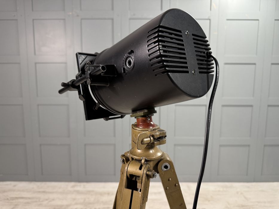 Лампион в индустриален стил - прожектор Р471