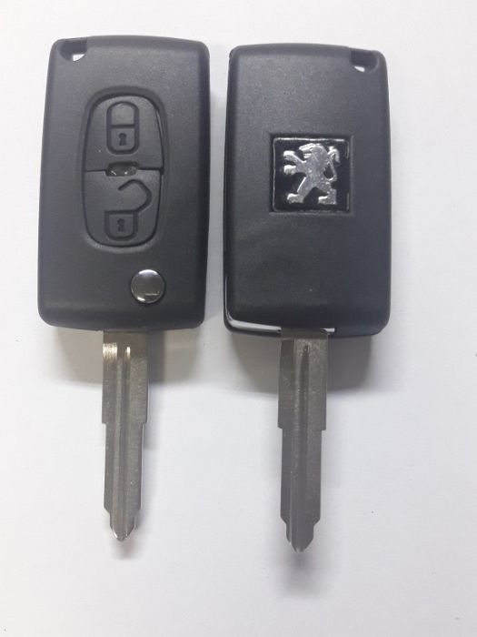Кутийка за ключ за Citroen C-Crosser и Peugeot 4007/ auto key Citroen