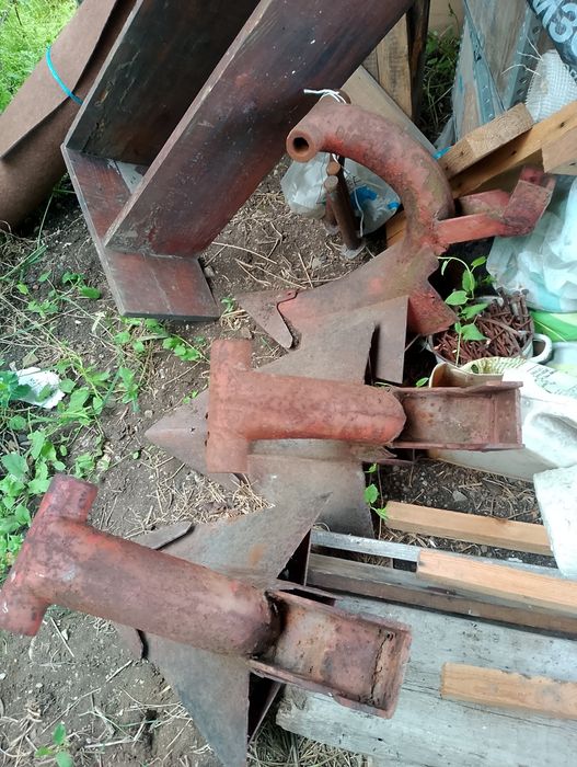 Трактор Т25А с прикачен инвентар