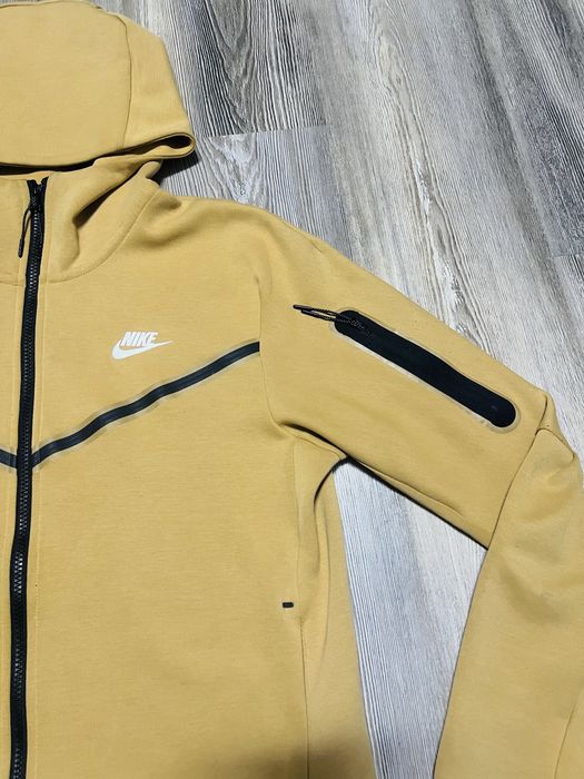 Hanorac Nike Tech Maro marime M
