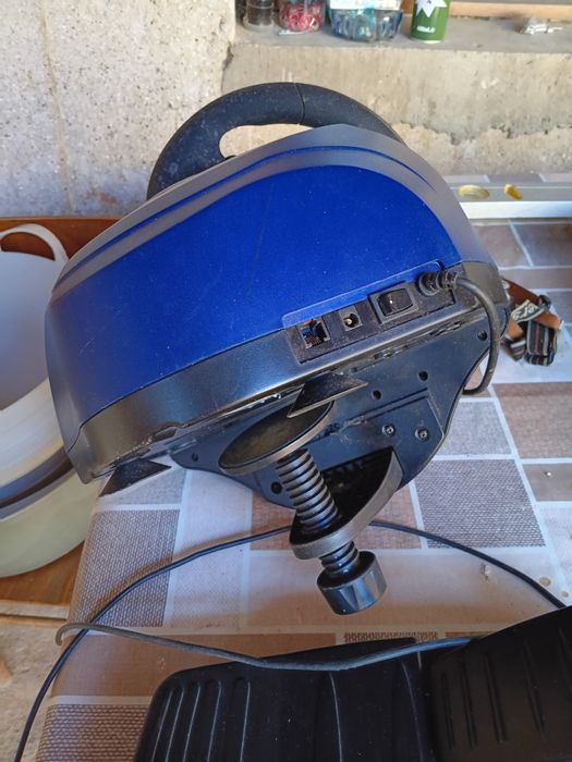 Волан и педали за игри