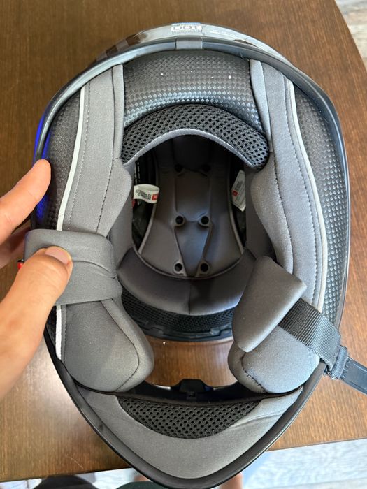 Каска MT Helmets