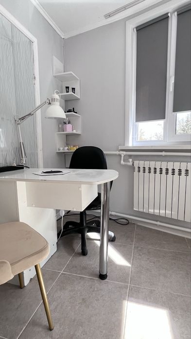 Сдается место для nail-мастера