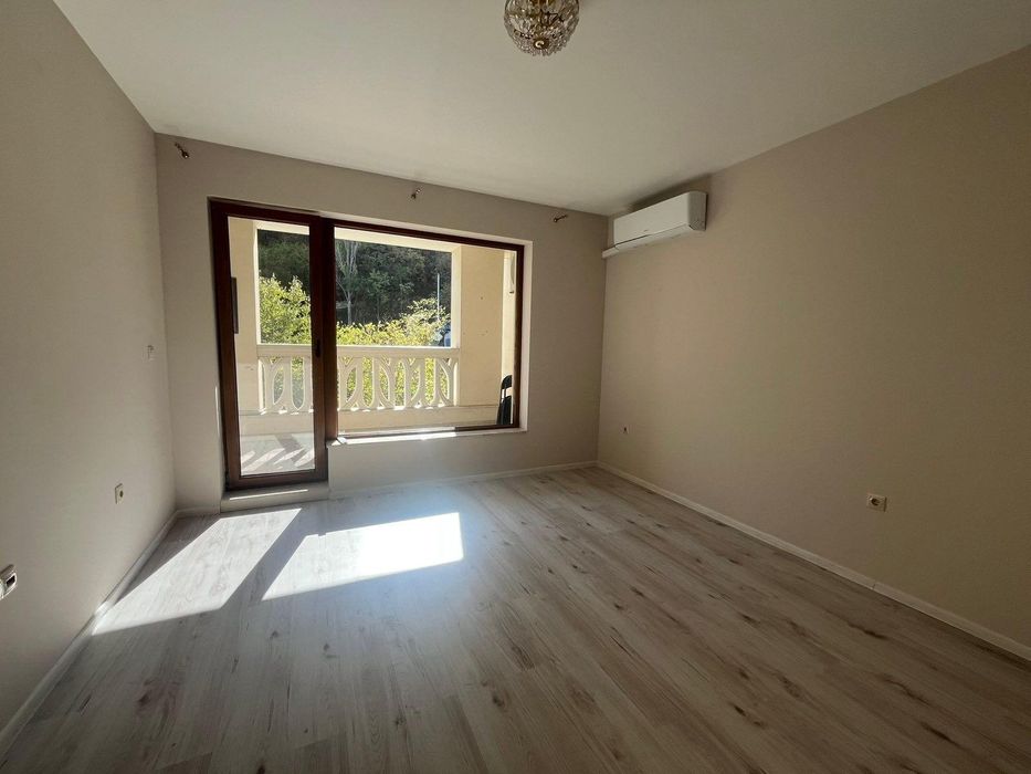Продава се Тристаен апартамент в Варна, Аспарухово - 114 кв.м за 1025 €/кв.м - Снимка #6