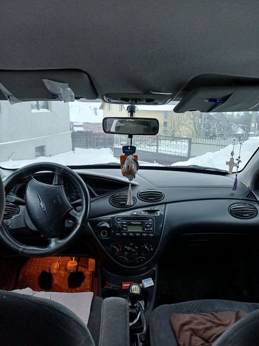 Vând Ford focus 1.8 tdi