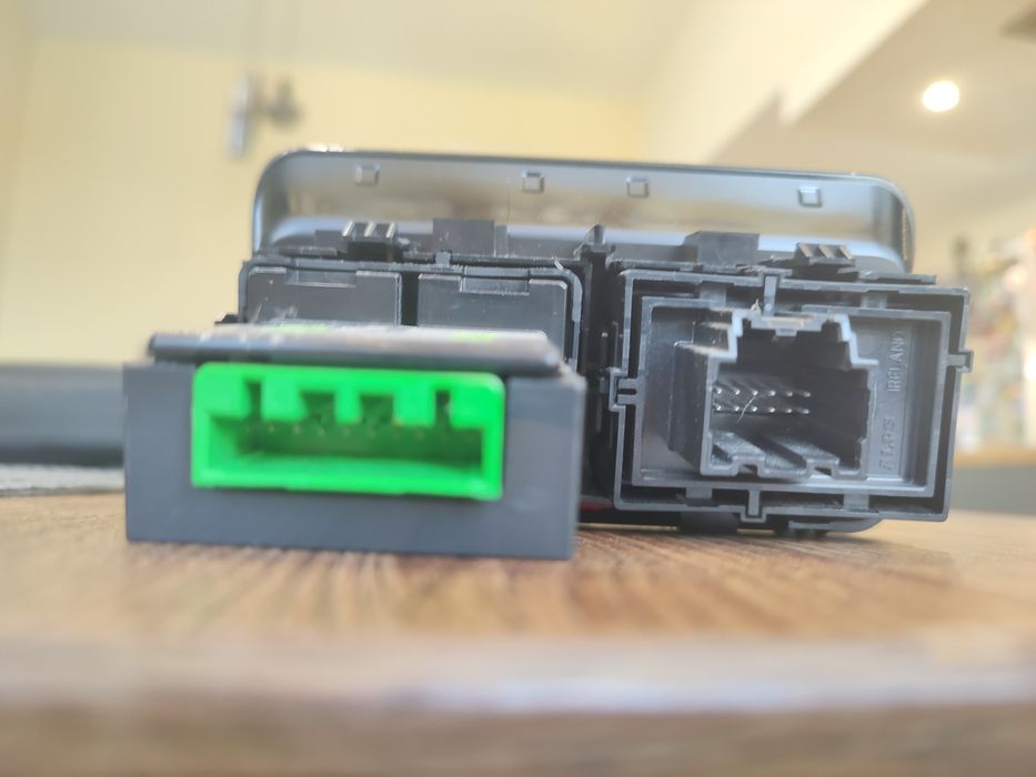 Панел с бутони Jaguar XE