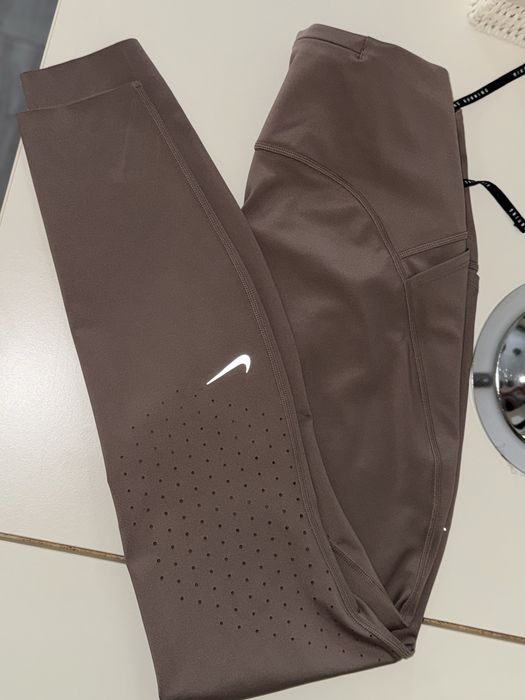 Nike dry fit noi fara eticheta