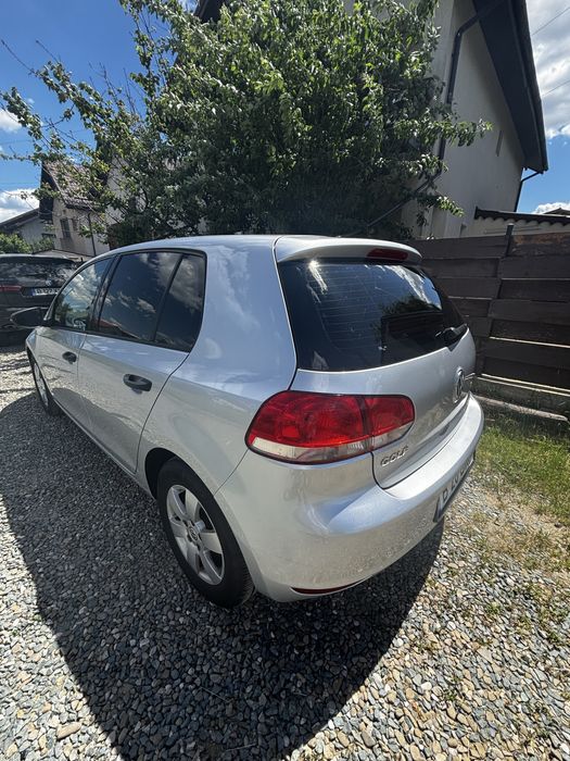 Volkswagen Golf VI 2012 - 1.6TDI 105CP - Euro 5 + Cadou un plin!