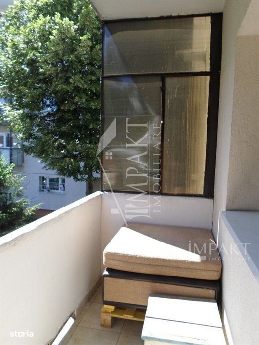 Apartament 3 camere decomandate ,  zona Titulescu!
