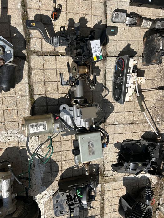 Части за opel tigra 2004 cabrio