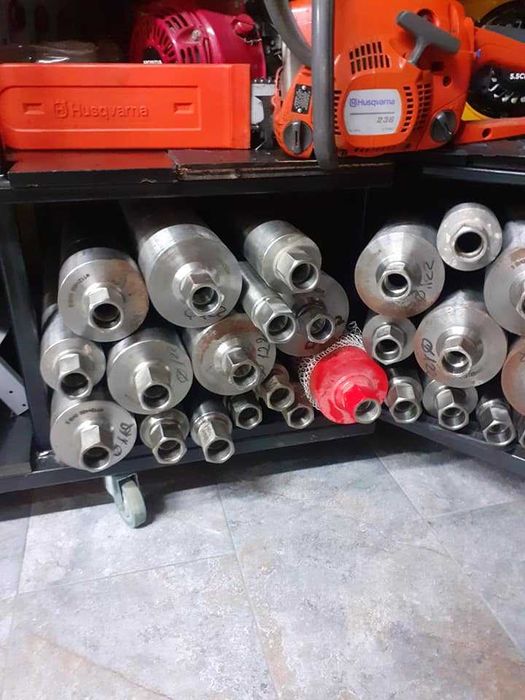 vand carote diamantate pentru beton calitate foarte buna testate pe o perioada de 5 ani, dimensiuni cuprinse intr.e 20 si 500 mmm, transport gratuit