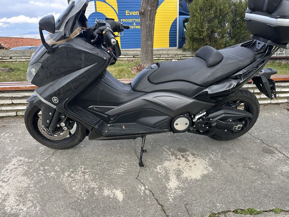 Ямаха т-мах внос от италия на 28000км