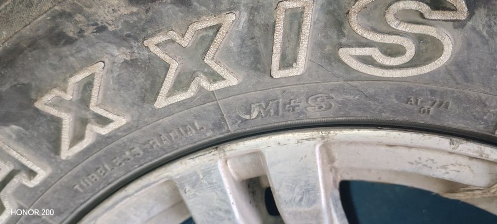 Maxxis Bravo At 771 265/70/16