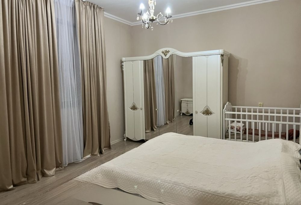 Спальный гарнитур