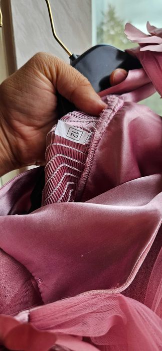 Rochie eleganta roz cu tul pentru fete de 11-12 ani