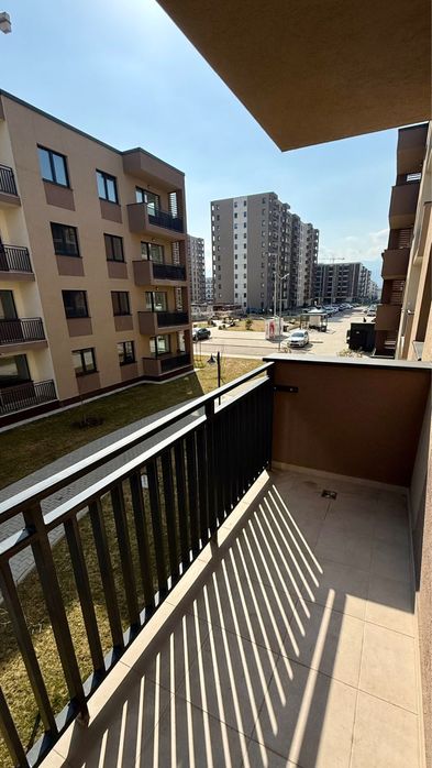 Proprietar inchiriez garsoniera Tractoru