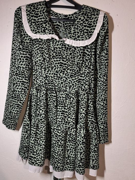 Стильное короткое платье