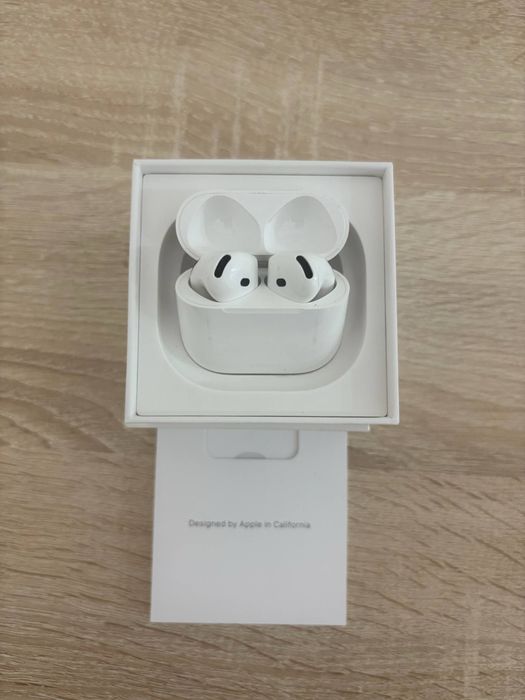 airpods 4 в отличном состоянии