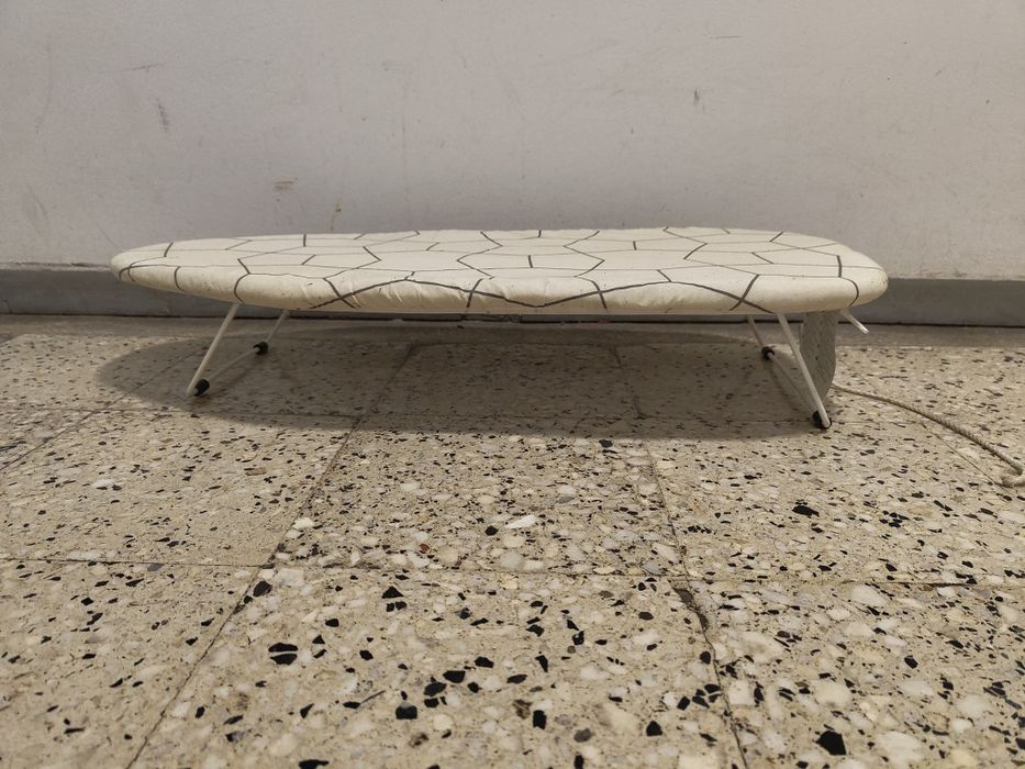 Masa de calcat mica Jall IKEA casa camin student calatorie