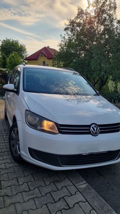 Vând Vw touran  1,6 tdi