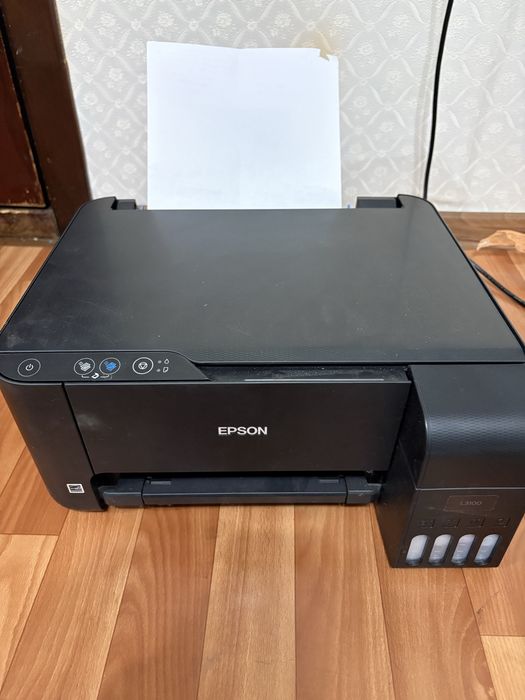 Продам принтер Epson L3100 цветной 3/1