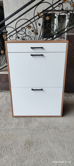 Обувьной. Oyoq kiyim polka. Обувница