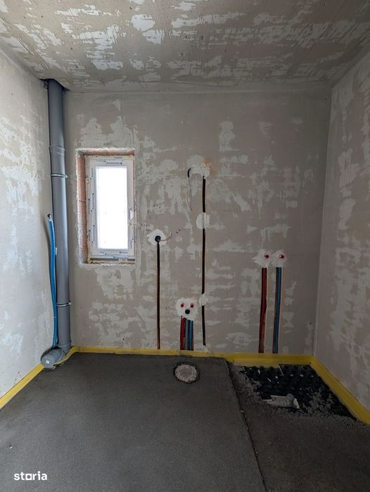 Apartament cu 2 camere, semifinisat, bloc cu lift, zona Cetatii