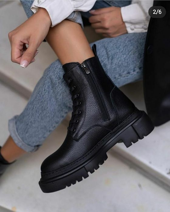 Продам стильные ботинки