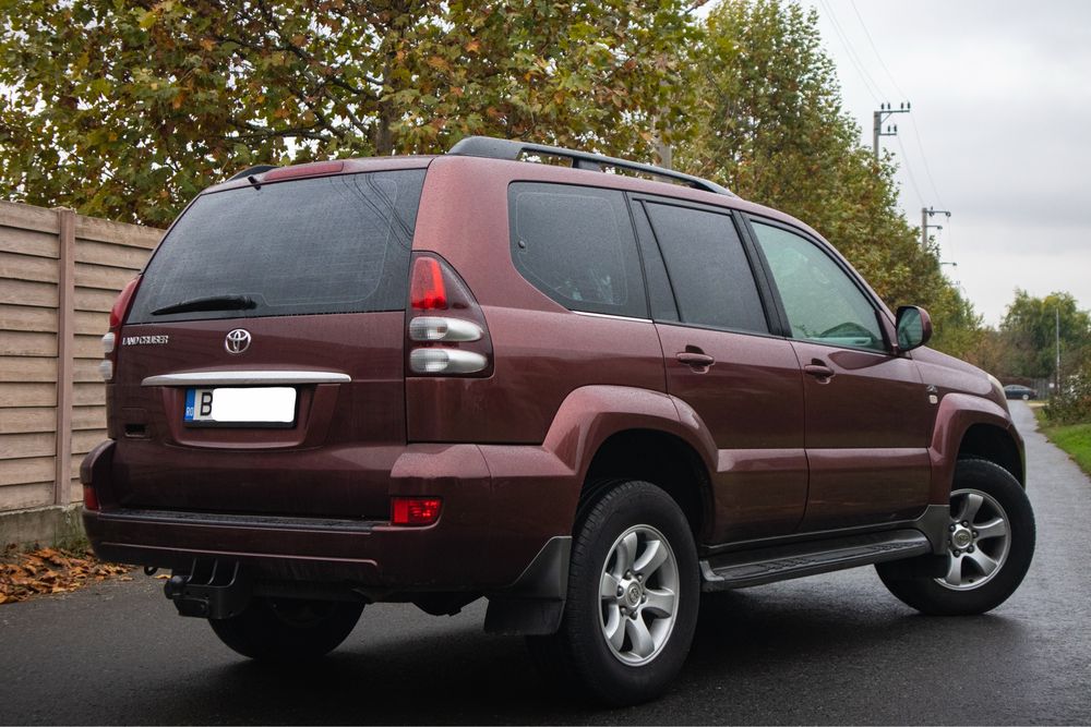 Toyota Land Cruiser