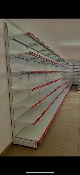 Rafturi metalice de magazin