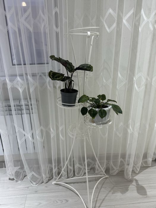 Стойка для цветов