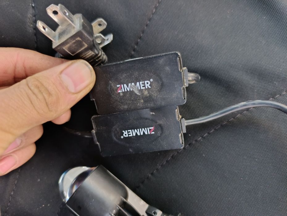 Zimmer led faraishlashi zor yaxshi yoritadi ozgina ishlatilgan