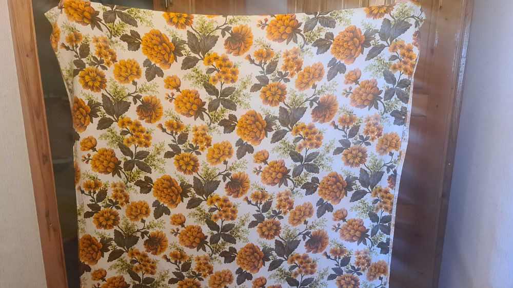 Шторы с красивым цветочным рисунком, СССР