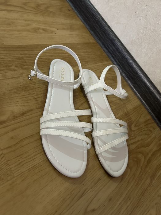 Сандали Guess, оригинал!
