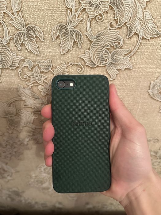 Iphone SE 2020 года 128 g