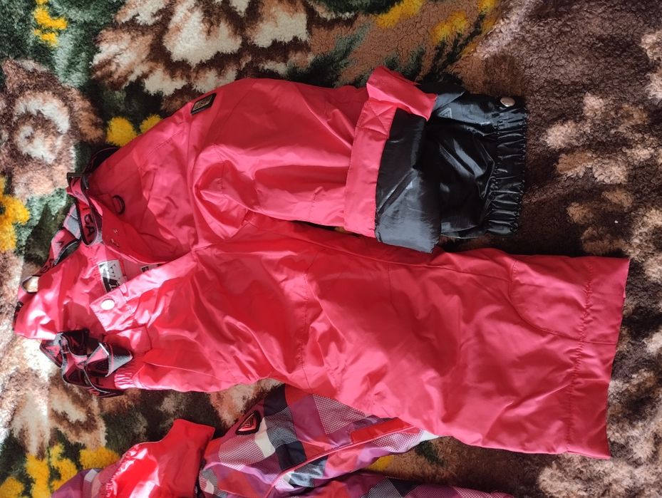 Продам детский комбинезон новый