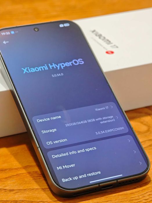 Нов Xiaomi 17 12/256 черен; 6.3" ; Leica 3x50mpx; 7000mAh