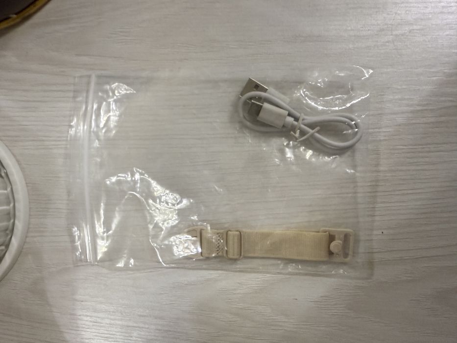 Портативный механический молокоотсос, работает отлично