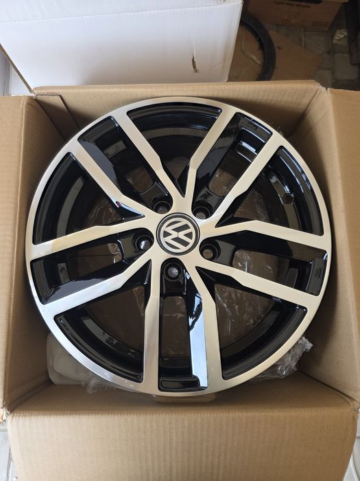 Jante de aliaj pentru vw pe 15 marca silver line  model  valencia