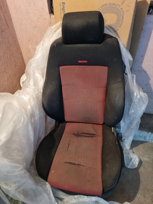 Дълбоко RECARO за двуврата