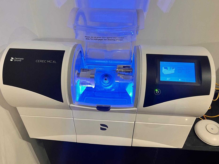 DENTSPLY SIRONA CEREC MCXL PREMIUM + cerec speedfire + unitate aspiratie