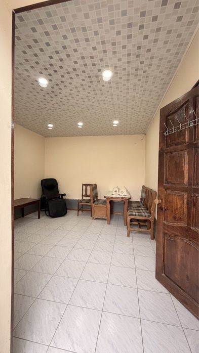 Сиз излаетган ховли уй!