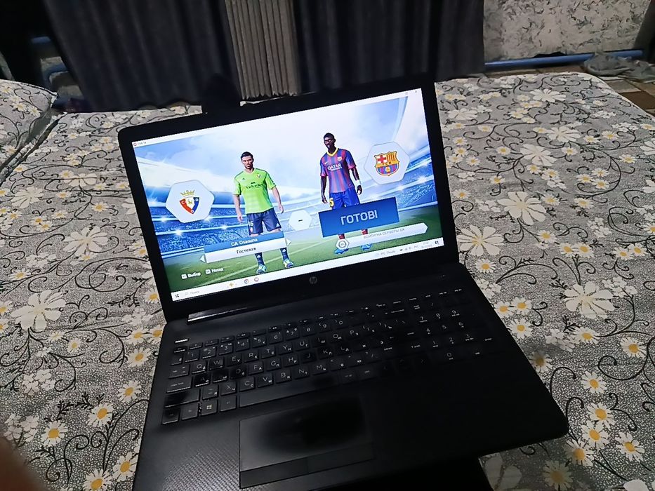 Noutbuk hp intel UHD 128GB