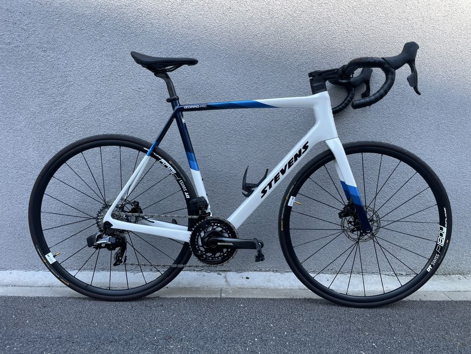 Vand bicicleta/ cursiera Stevens Izoard Pro carbon AXS