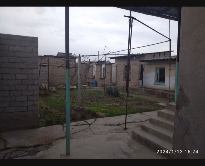 Toshkent Nurafshon shahar markazida 5 sotixlik uchastka sotiladi