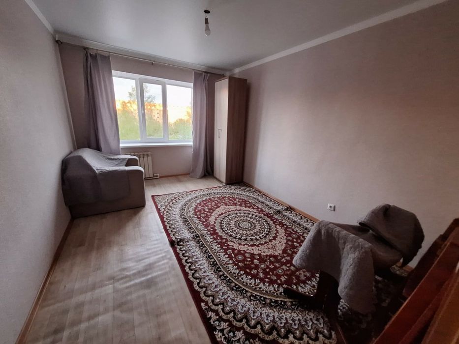Продам двухкомн.кватиру студию.