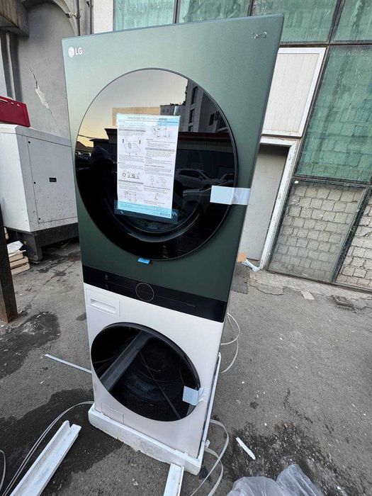 Стиральная машина с сушкой 18/16 кг LG WashTower W1S1CVKK2HM
