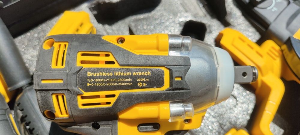 Набор инструментов DeWalt 4в1