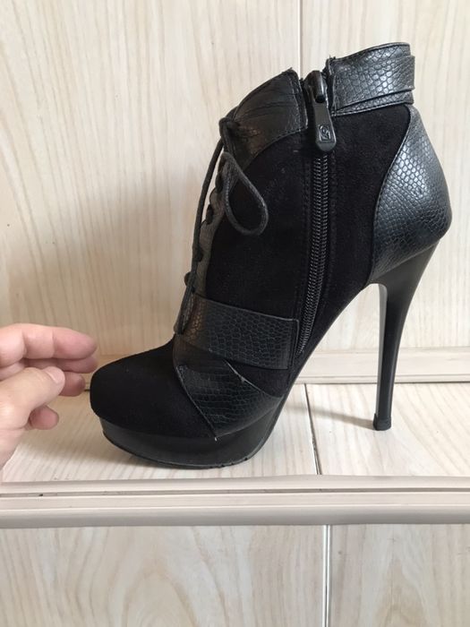 Шикарные ботильоны