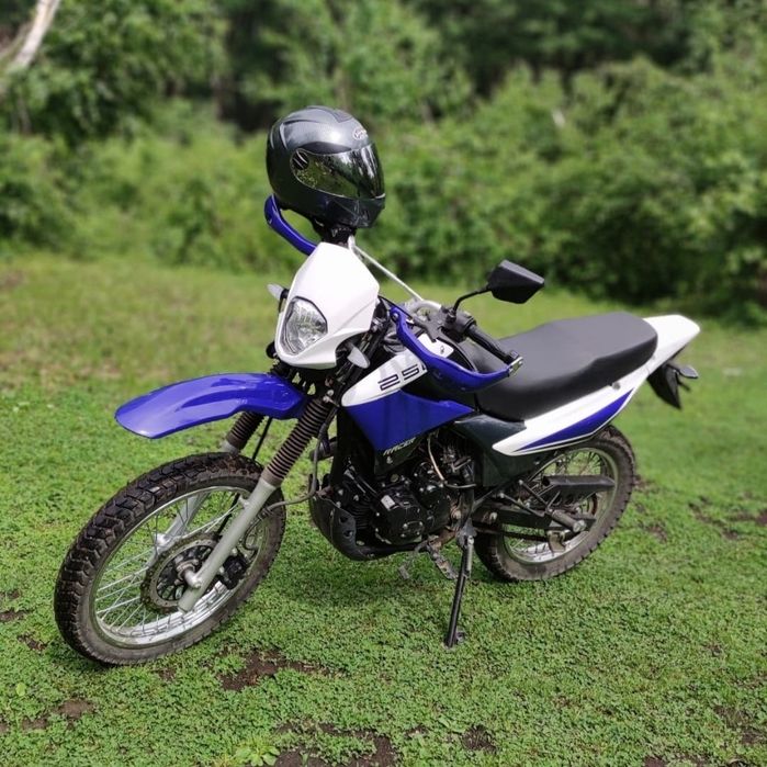 Продам мотоцикл 250 кубов